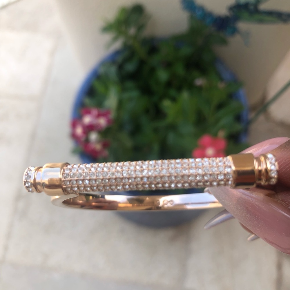 Rose gold Swarovski bangle